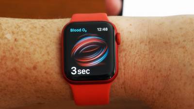 Выпуск Apple Watch Series 7 может быть отложен