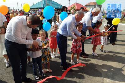 В Новолакском районе прошло открытие сразу трех новых детских садов