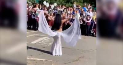 Танец живота для первоклашек - переполох в сети из-за оригинального видео