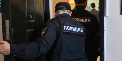 У начальника ГИБДД в Ростовской области при обыске нашли дорогие украшения и оружие