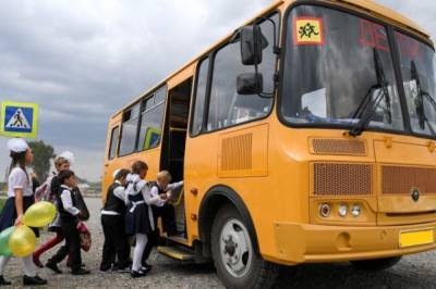 Семь российских регионов получат более трех тысяч школьных автобусов