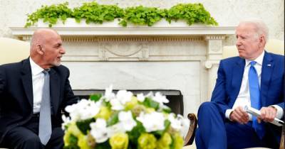 "Нужна иная картина": Байден призывал экс-президента Афганистана влиять на ситуацию, - Reuters