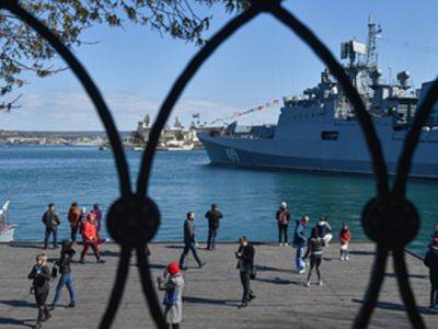 Больше всего отдыхающих в аннексированном Крыму раздражают сервис и высокие цены