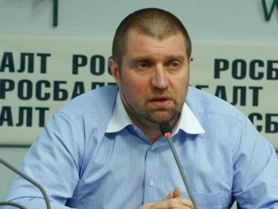 Бизнесмена Потапенко, предлагавшего государству «убрать свои липкие лапки из карманов граждан», сняли с выборов