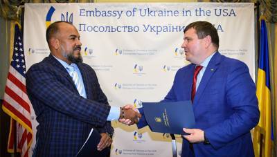"Укроборонпром" и компании США подписали контракты на 2,5 млрд долларов