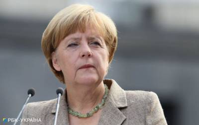 Меркель может остаться канцлером до Рождества, - лидер немецких "левых"