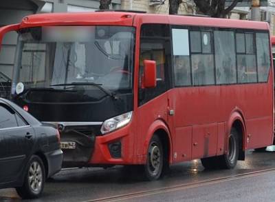 В Рязани водитель выгнал из автобуса школьницу из-за несработавшей карты