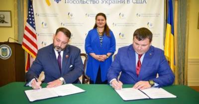 &quot;Укроборонпром&quot; подписал три соглашения с оборонными компаниями США на $2,5 млрд