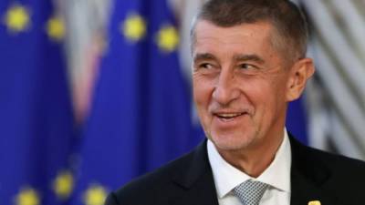 Чешский премьер требует от ЕС расширить зону Шенгена на Балканы и...