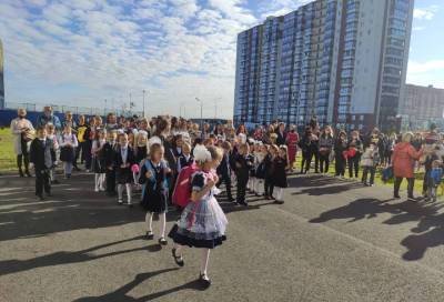 Новая школа в Новогорелово открыла двери для 550 учеников