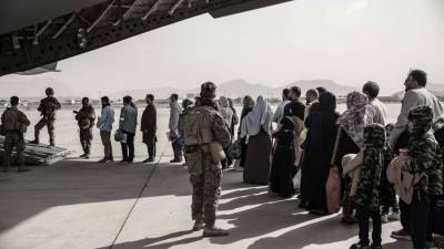 США заявили о проработке маршрутов для продолжения эвакуации людей из Афганистана