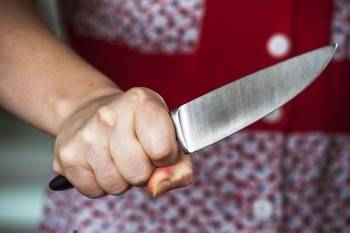 Вологжанка поставила точку в споре с сожителем ножом