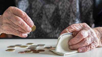 Повышение пенсионного возраста: сколько денег будут получать женщины в Израиле