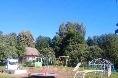 В Оленинском районе появилась новая детская площадка