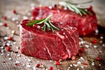 Диетолог Хачирова назвала самым полезным способом приготовления мяса
