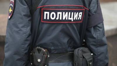 Бегал с ножом по трассе: в Волгоградской области мужчина набросился на полицейских