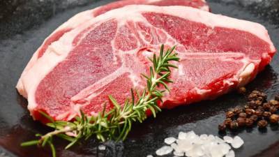 Диетолог перечислила правила употребления красного мяса