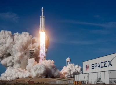 SpaceX имеет большее значение, чем Tesla, считают в Sequoia Capital