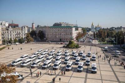 ЕС передал Нацполиции служебные автомобили и современное оборудование