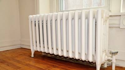 В Госдуме ответили на инициативу включать отопление в домах раньше
