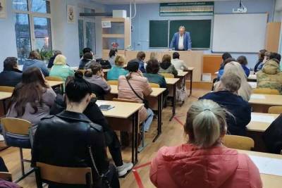 Сотрудники Серпуховского наркологического диспансера провели уроки в школах города