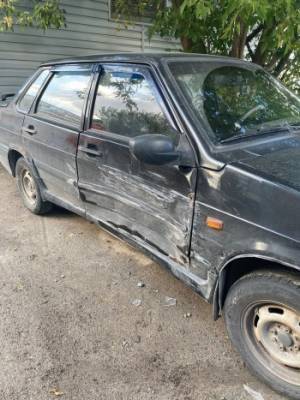 Странный водитель навел суету в Череповце, разбил три машины и попытался сбежать