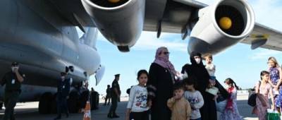 Украинку с ребенком эвакуировали из Афганистана на самолете Qatar Airways