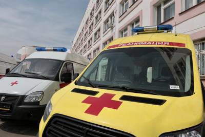 В Москве из дома, где скончались две отравившиеся женщины, госпитализировали двух детей