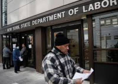 Заявки на пособие по безработице в США упали за неделю до минимума с начала пандемии