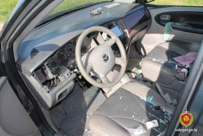 Гродненец разбил стекла в четырех припаркованных авто. Судебные эксперты помогли установить хулигана