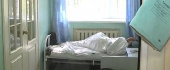 Вологжанка несколько дней не может узнать о судьбе своей матери, которая лежит в моногоспитале на Советском пр-те