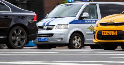 Три человека упали в коллектор в Москве