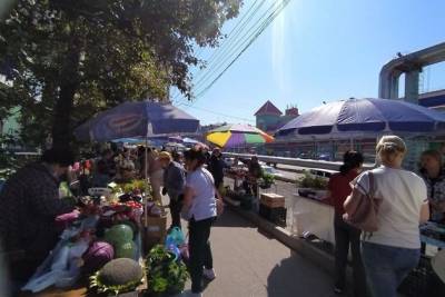 Продавцы незаконно торгуют 5 месяцев после сноса мини-рынка на Бабушкина в Чите