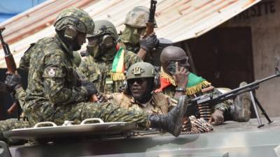 Африканский Союз приостановил членство Гвинеи после военного переворота