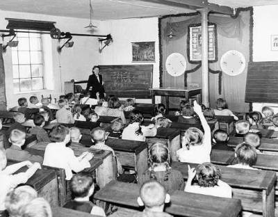 Чему обучали школьников на захваченных Гитлером территориях СССР