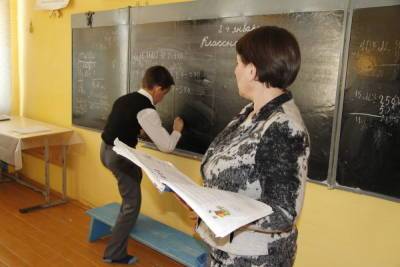 В Башкирии 100 молодых учителей на селе получают по 690 тысяч