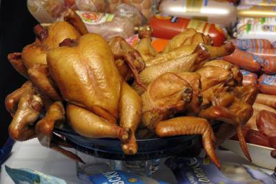 Японцы начали объедаться курицей из русской книги рецептов