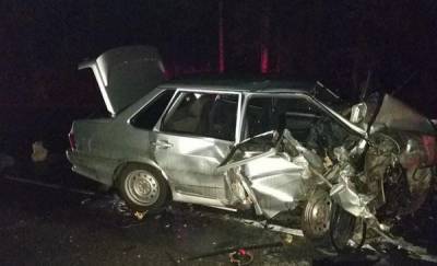 Водитель легковушки устроил смертельное ДТП на тюменской трассе - его пассажир погиб