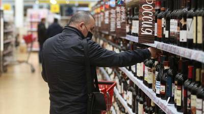 Мурашко заявил о снижении потребления алкоголя в РФ почти на треть