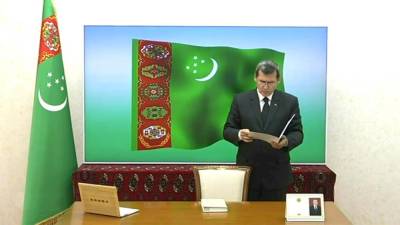 Исчезнувший на три недели глава МИД Туркменистана Р.Мередов выступил на заседании кабмина