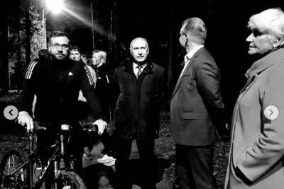 Мэр Иваново Владимир Шарипов в темноте прогулялся по ночному парку Маринка