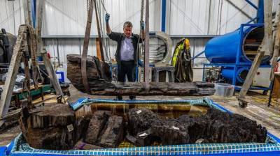 В Британии обнаружен 3-метровый гроб с останками человека: реликвии около 4 тысяч лет