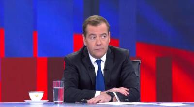 Дмитрий Медведев обратился к родным и близким погибшего кинорежиссера Александра Мельника