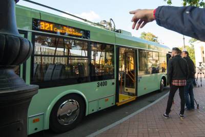 Троллейбус №10 изменил маршрут из-за коммунальной аварии в Петербурге