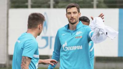 Крицюк дебютирует за «Зенит» в матче с «Ахматом»