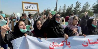 В Кабуле митинг проходит митинг студенток проводит в поддержку «Талибана»