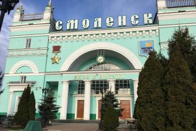 Трое юношей в Смоленске могут сесть на семь лет за грабеж в магазине