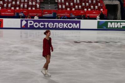 Трусова представила новую программу: красное платье и море эмоций. ВИДЕО