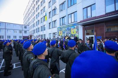 В Харькове более сотни будущих офицеров Нацгвардии принесли присягу украинскому народу