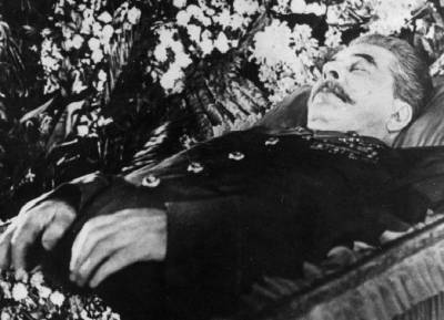 Вторые похороны Сталина: что пропало из гроба «вождя народов»